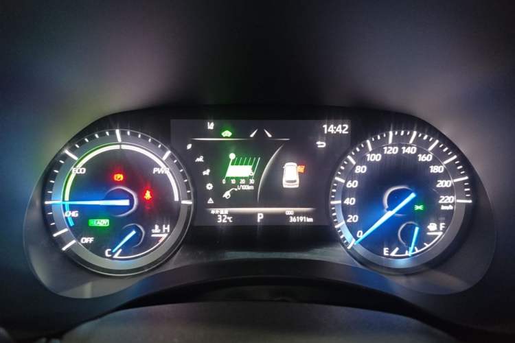 Used Toyota Highlander 2022 Dual-Engine 2.5L Four-Wheel Drive Prestige Version 7 Seats Instrument Cluster