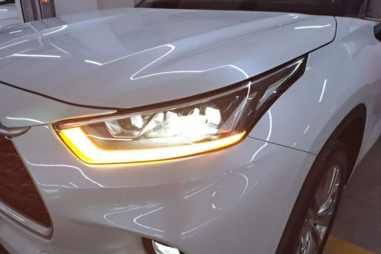 Used Toyota Highlander 2022 Dual-Engine 2.5L Four-Wheel Drive Prestige Version 7 Seats Left Front Headlight
