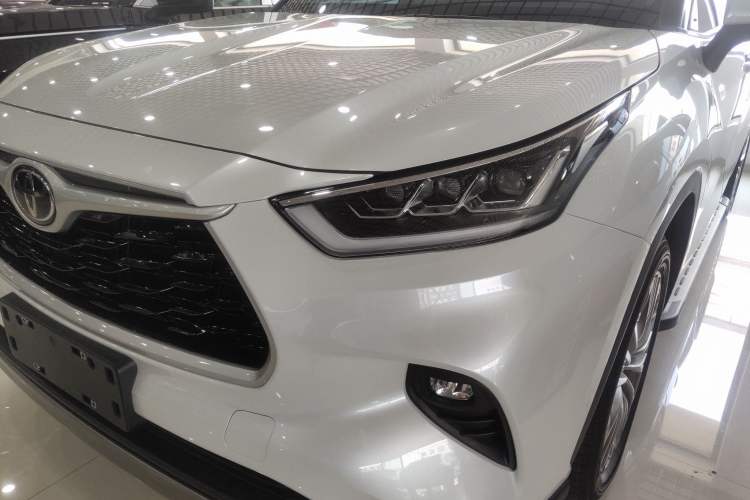 Used Toyota Highlander 2022 380T 4x4 Luxury Edition 7 Seats Left Front Headlight