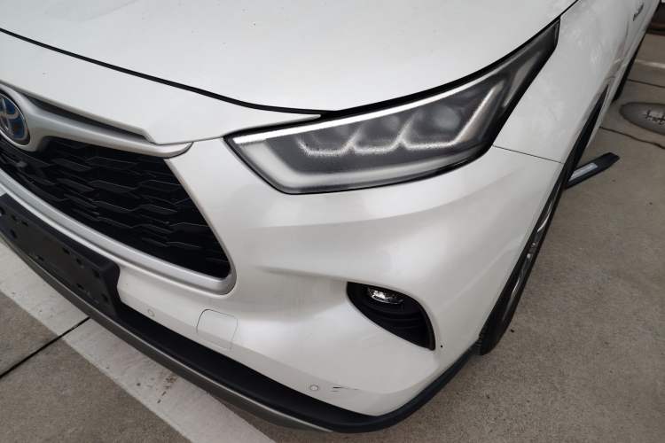 Used Toyota Highlander 2022 Dual-Engine 2.5L Four-Wheel Drive Prestige Version 7 Seats Left Front Headlight