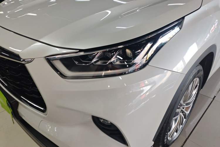 Used Toyota Highlander 2022 Dual-Engine 2.5L Four-Wheel Drive Supreme Edition 7-Seater Left Front Headlight