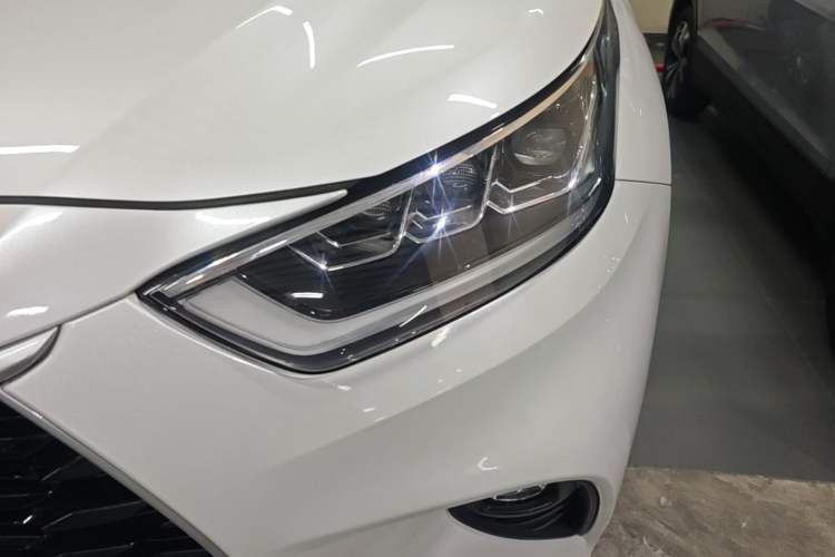 Used Toyota Highlander 2022 Dual-Engine 2.5L Four-Wheel Drive Prestige Version 7 Seats Left Front Headlight