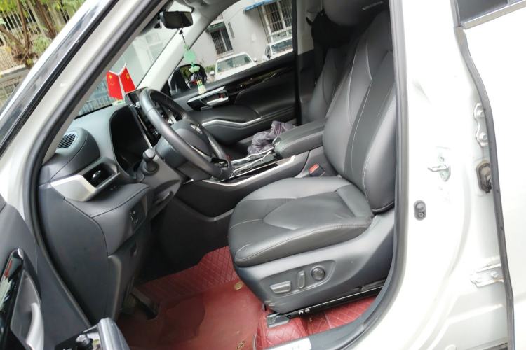 Used Toyota Highlander 2022 Dual-Engine 2.5L Four-Wheel Drive Prestige Version 7 Seats Left Front Seat