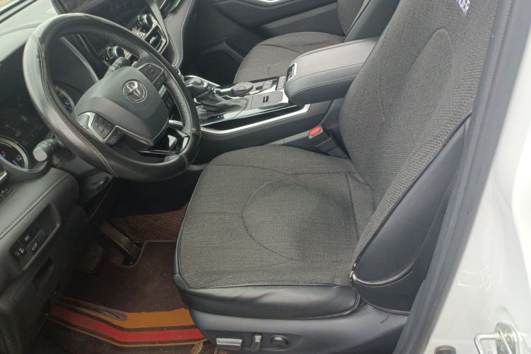 Used Toyota Highlander 2022 Dual-Engine 2.5L Four-Wheel Drive Prestige Version 7 Seats Left Front Seat
