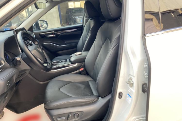Used Toyota Highlander 2022 Dual-Engine 2.5L Four-Wheel Drive Prestige Version 7 Seats Left Front Seat