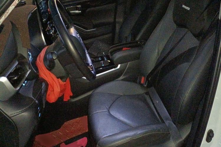 Used Toyota Highlander 2022 Dual-Engine 2.5L Four-Wheel Drive Supreme Edition 7-Seater Left Front Seat