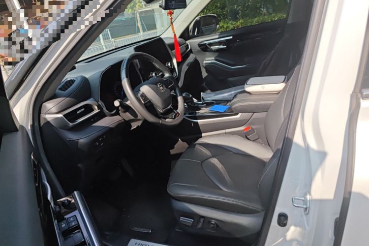 Used Toyota Highlander 2022 Dual-Engine 2.5L Four-Wheel Drive Prestige Version 7 Seats Left Front Seat