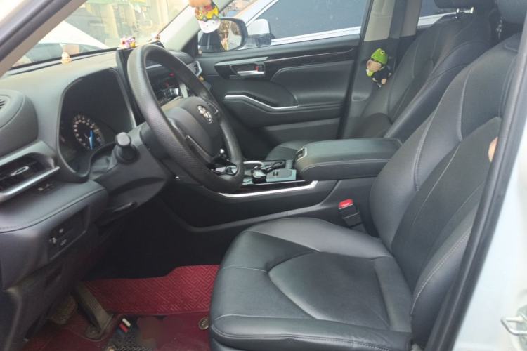 Used Toyota Highlander 2022 Dual-Engine 2.5L Four-Wheel Drive Prestige Version 7 Seats Left Front Seat