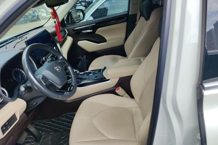 Used Toyota Highlander 2022 Dual-Engine 2.5L Four-Wheel Drive Prestige Version 7 Seats Left Front Seat