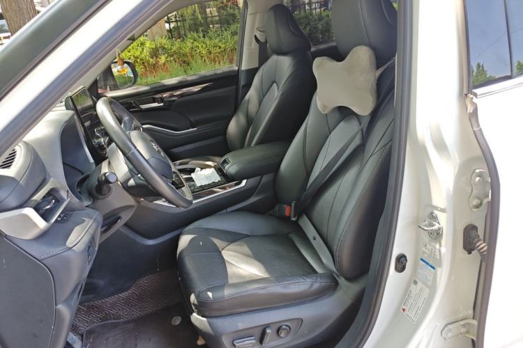 Used Toyota Highlander 2022 Dual-Engine 2.5L Four-Wheel Drive Prestige Version 7 Seats Left Front Seat