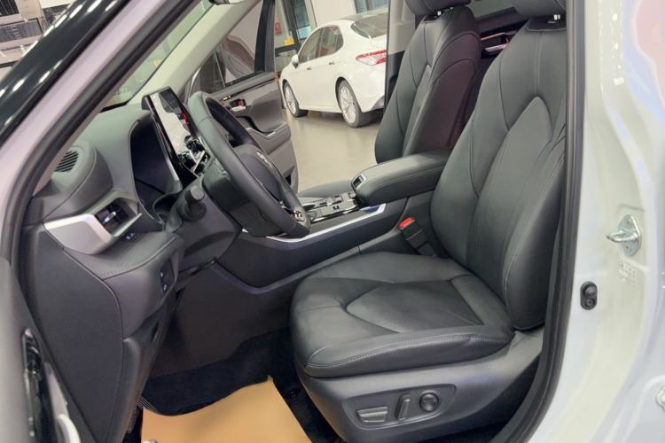 Used Toyota Highlander 2022 Dual-Engine 2.5L Four-Wheel Drive Prestige Version 7 Seats Left Front Seat