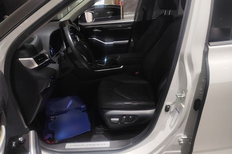 Used Toyota Highlander 2022 Dual-Engine 2.5L Four-Wheel Drive Prestige Version 7 Seats Left Front Seat