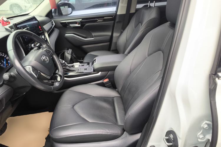 Used Toyota Highlander 2022 Dual-Engine 2.5L Four-Wheel Drive Prestige Version 7 Seats Left Front Seat