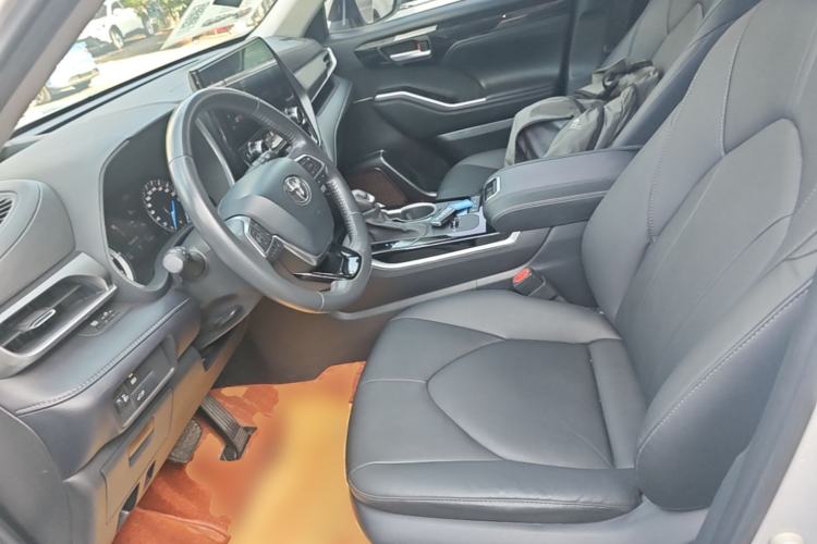 Used Toyota Highlander 2022 Dual-Engine 2.5L Four-Wheel Drive Prestige Version 7 Seats Left Front Seat