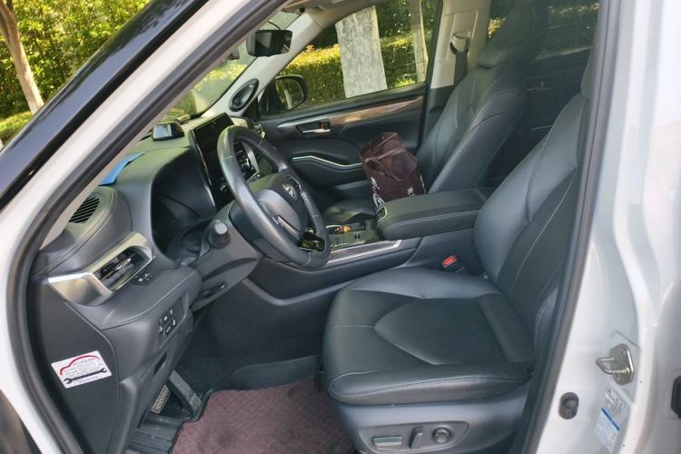 Used Toyota Highlander 2022 Dual-Engine 2.5L Four-Wheel Drive Supreme Edition 7-Seater Left Front Seat