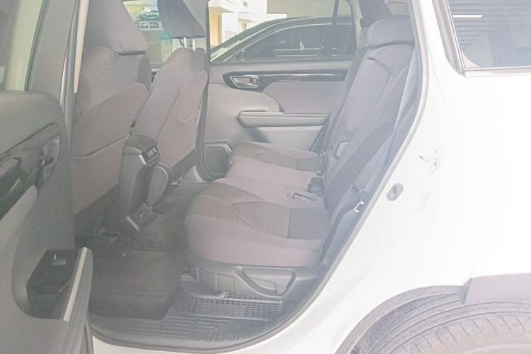 Used Toyota Highlander 2022 Dual-Engine 2.5L Two-Wheel Drive Elite Edition 5 Seats Left Rear Seat