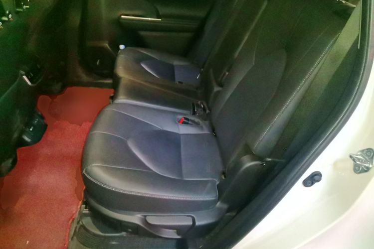 Used Toyota Highlander 2022 Dual-Engine 2.5L Four-Wheel Drive Supreme Edition 7-Seater Left Rear Seat
