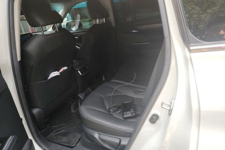Used Toyota Highlander 2022 Dual-Engine 2.5L Four-Wheel Drive Supreme Edition 7-Seater Left Rear Seat