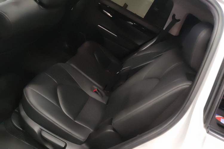 Used Toyota Highlander 2022 Dual-Engine 2.5L Four-Wheel Drive Prestige Version 7 Seats Left Rear Seat