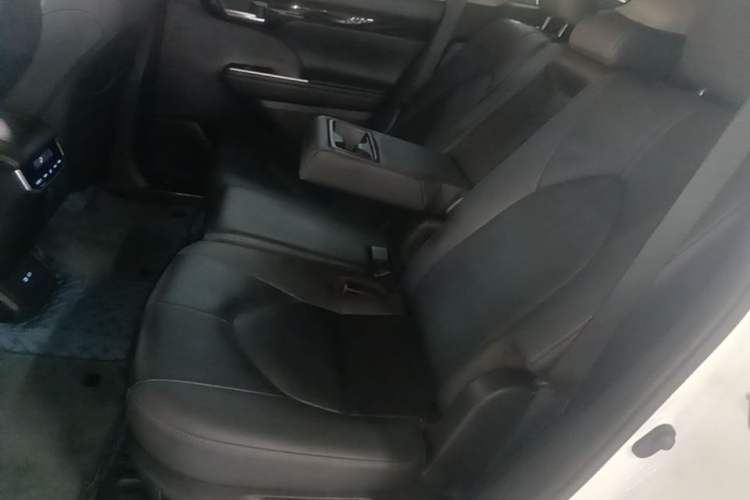Used Toyota Highlander 2022 Dual-Engine 2.5L Four-Wheel Drive Prestige Version 7 Seats Left Rear Seat