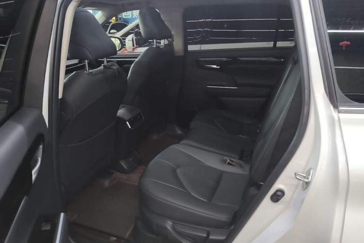Used Toyota Highlander 2022 Dual-Engine 2.5L Four-Wheel Drive Prestige Version 7 Seats Left Rear Seat