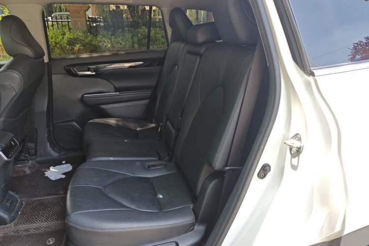 Used Toyota Highlander 2022 Dual-Engine 2.5L Four-Wheel Drive Prestige Version 7 Seats Left Rear Seat