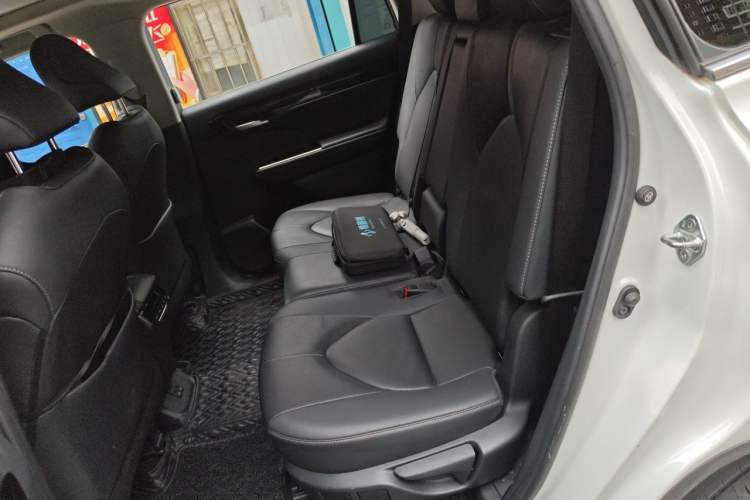Used Toyota Highlander 2022 Dual-Engine 2.5L Four-Wheel Drive Prestige Version 7 Seats Left Rear Seat