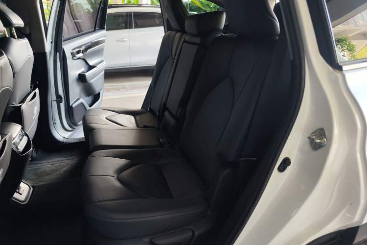 Used Toyota Highlander 2022 Dual-Engine 2.5L Four-Wheel Drive Prestige Version 7 Seats Left Rear Seat