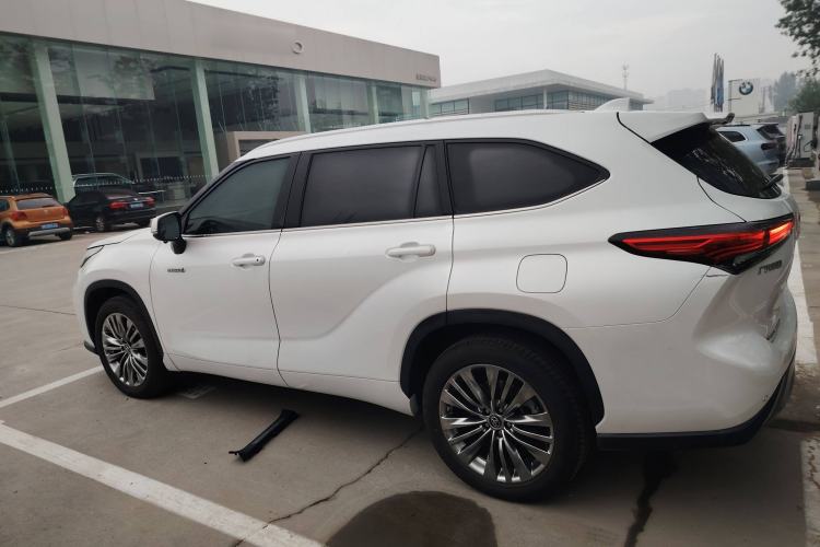 Used Toyota Highlander 2022 Dual-Engine 2.5L Four-Wheel Drive Prestige Version 7 Seats Left Side