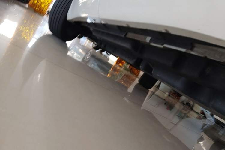 Used Toyota Highlander 2022 Dual-Engine 2.5L Four-Wheel Drive Prestige Version 7 Seats Left Side Sill
