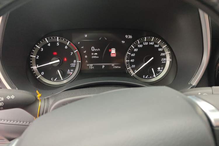 Used Toyota Highlander 2022 380T 4x4 Luxury Edition 7 Seats Odometer Close Up