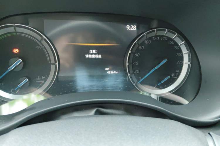 Used Toyota Highlander 2022 Dual-Engine 2.5L Four-Wheel Drive Prestige Version 7 Seats Odometer Close Up
