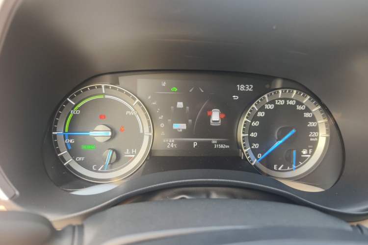 Used Toyota Highlander 2022 Dual-Engine 2.5L Four-Wheel Drive Prestige Version 7 Seats Odometer Close Up