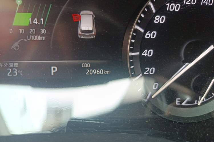 Used Toyota Highlander 2022 380T Four-Wheel Drive Prestige Edition 7-Seater Odometer Close Up