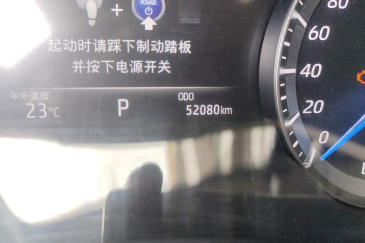 Used Toyota Highlander 2022 Dual-Engine 2.5L 4x4 Elite Edition 7-Seater Odometer Close Up