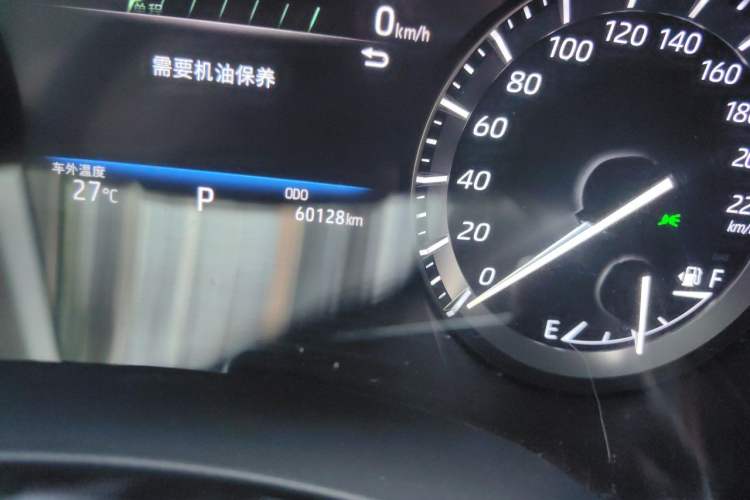 Used Toyota Highlander 2022 380T 4x4 Luxury Edition 7 Seats Odometer Close Up