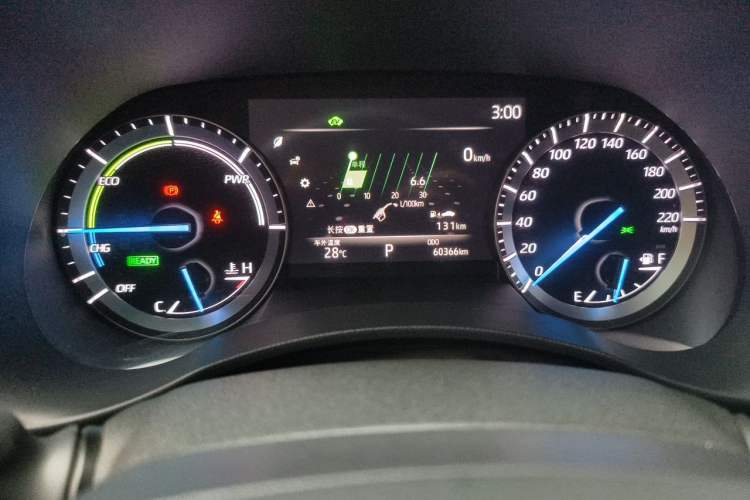 Used Toyota Highlander 2022 Dual-Engine 2.5L Two-Wheel Drive Elite Edition 7-Seater Odometer Close Up