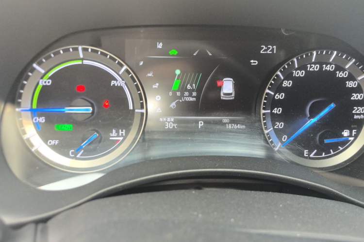 Used Toyota Highlander 2022 Dual-Engine 2.5L Four-Wheel Drive Prestige Version 7 Seats Odometer Close Up