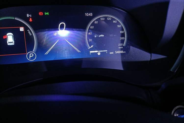 Used Toyota Highlander 2022 Dual-Engine 2.5L Four-Wheel Drive Supreme Edition 7-Seater Odometer Close Up