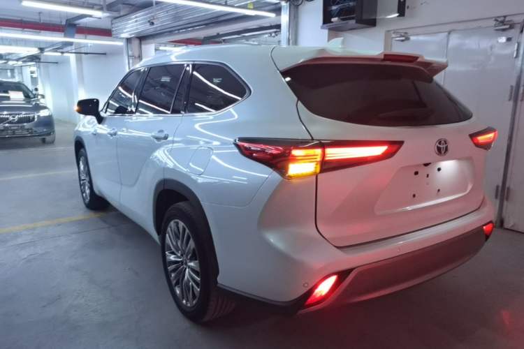 Used Toyota Highlander 2022 Dual-Engine 2.5L Four-Wheel Drive Prestige Version 7 Seats Rear Left 45 Deg