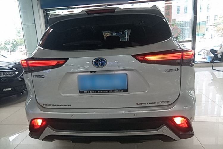 Used Toyota Highlander 2022 Dual-Engine 2.5L Four-Wheel Drive Supreme Edition 7-Seater Rear