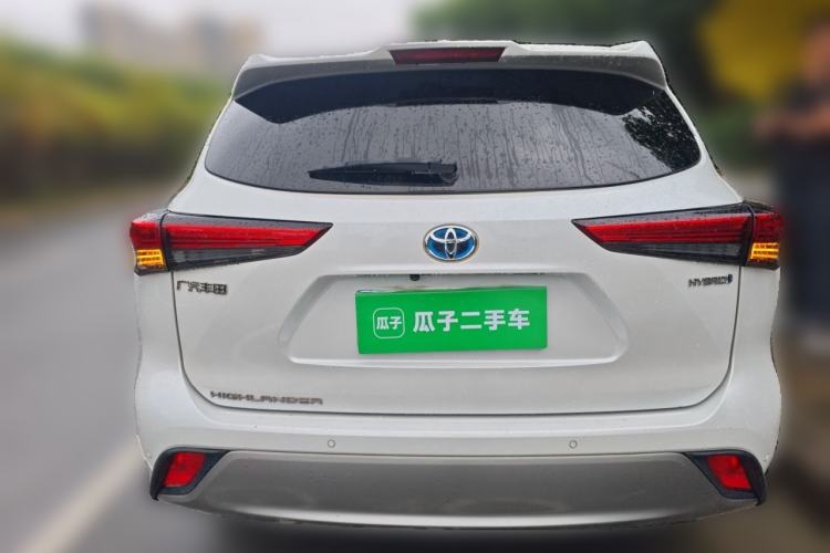 Used Toyota Highlander 2022 Dual-Engine 2.5L Two-Wheel Drive Prestige Edition 7-Seater Rear