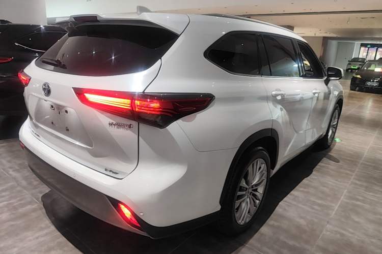 Used Toyota Highlander 2022 Dual-Engine 2.5L Four-Wheel Drive Prestige Version 7 Seats Rear Right 45 Deg