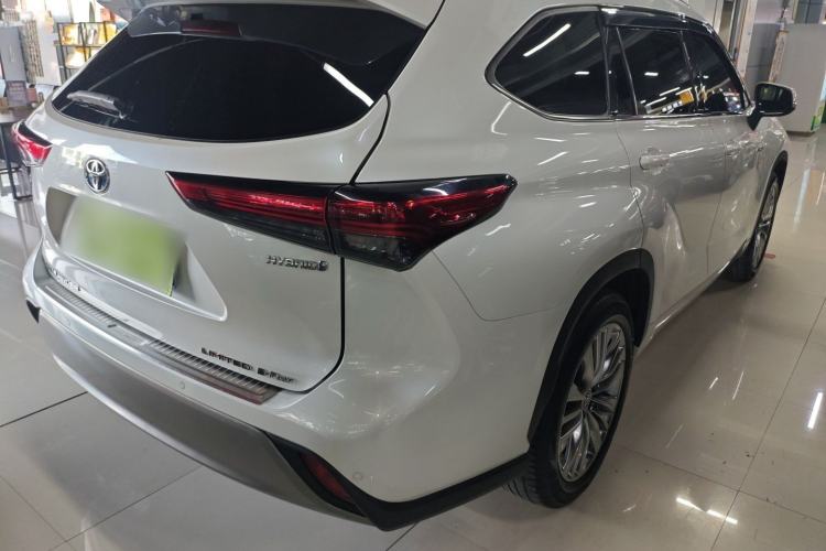 Used Toyota Highlander 2022 Dual-Engine 2.5L Four-Wheel Drive Supreme Edition 7-Seater Rear Right 45 Deg