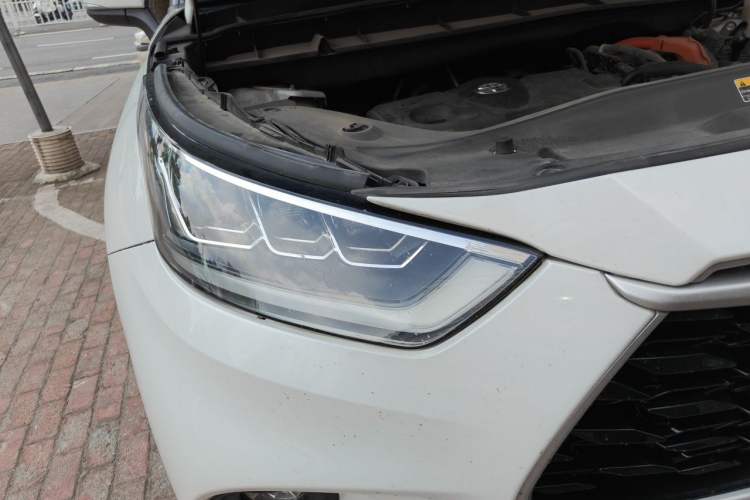 Used Toyota Highlander 2022 Dual-Engine 2.5L Four-Wheel Drive Prestige Version 7 Seats Right Front Headlight