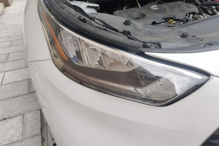 Used Toyota Highlander 2022 Dual-Engine 2.5L 4x4 Elite Edition 7-Seater Right Front Headlight