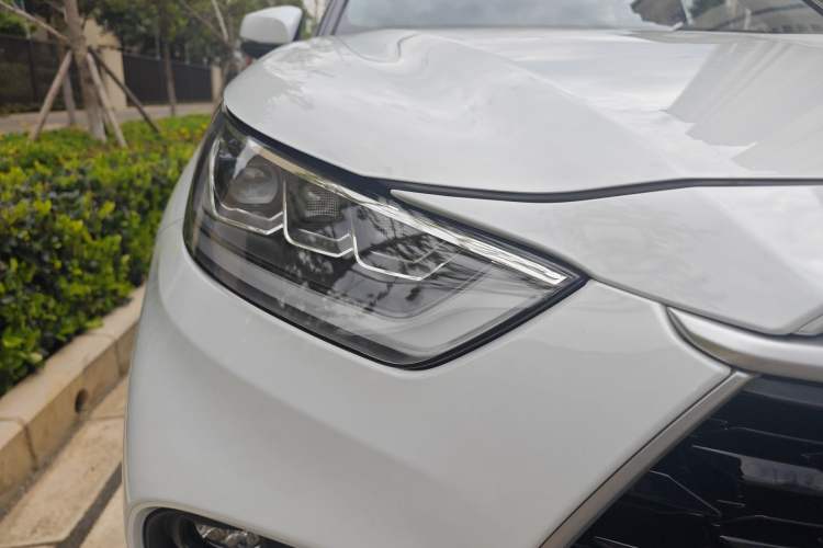 Used Toyota Highlander 2022 Dual-Engine 2.5L Four-Wheel Drive Prestige Version 7 Seats Right Front Headlight