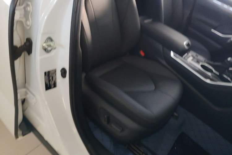 Used Toyota Highlander 2022 Dual-Engine 2.5L Four-Wheel Drive Prestige Version 7 Seats Right Front Seat