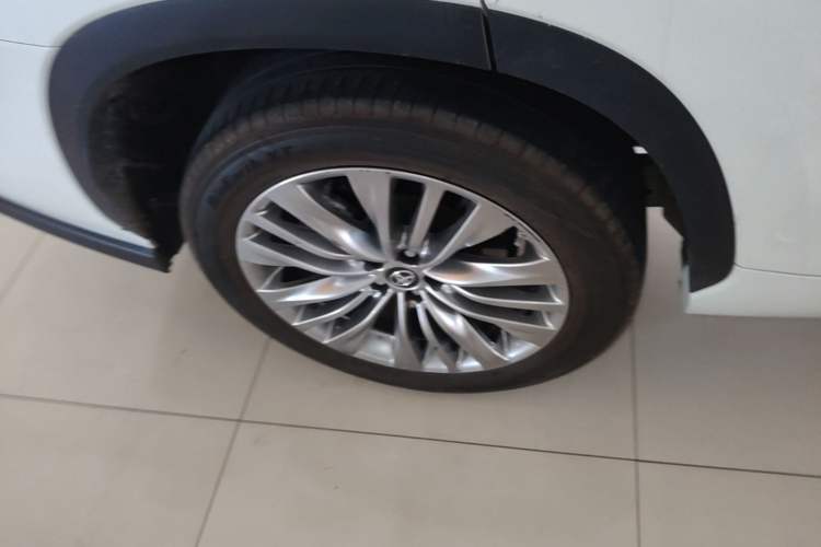 Used Toyota Highlander 2022 Dual-Engine 2.5L Four-Wheel Drive Prestige Version 7 Seats Right Rear Wheel Hub