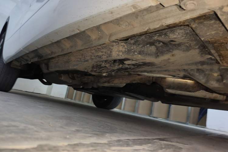 Used Toyota Highlander 2022 Dual-Engine 2.5L Four-Wheel Drive Prestige Version 7 Seats Right Side Sill